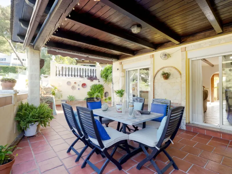 Chalet Adosado en Estepona - Málaga
