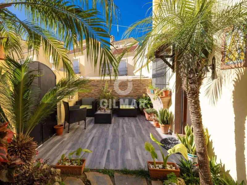 Chalet Adosado en Estepona - Málaga