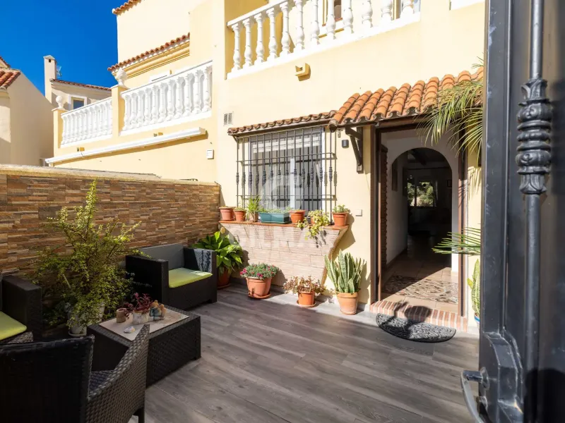 Chalet Adosado en Estepona - Málaga