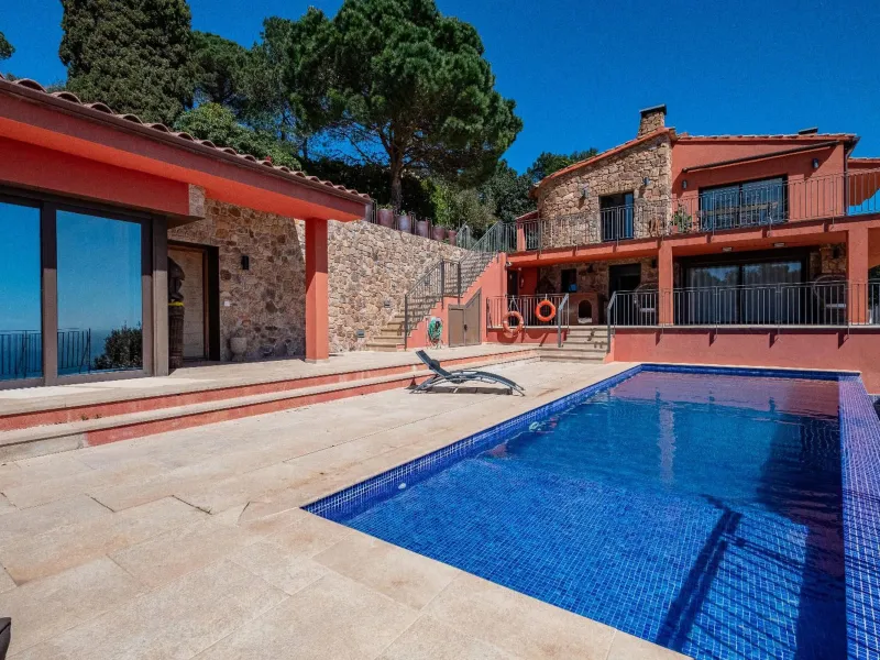 Renovated Villa with Panoramic Views of Aiguablava in Begur, Costa Brava