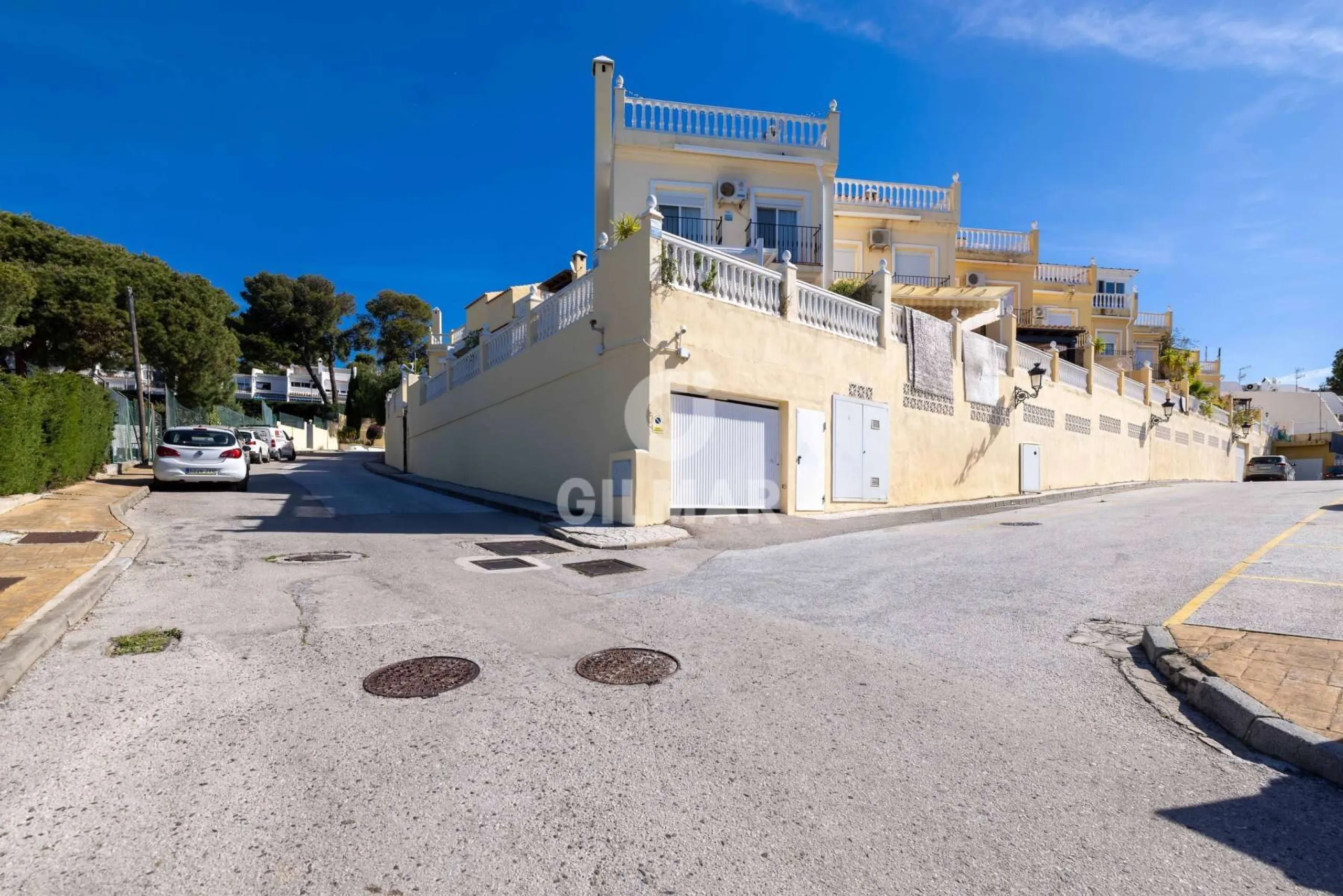 Chalet Adosado en Estepona - Málaga