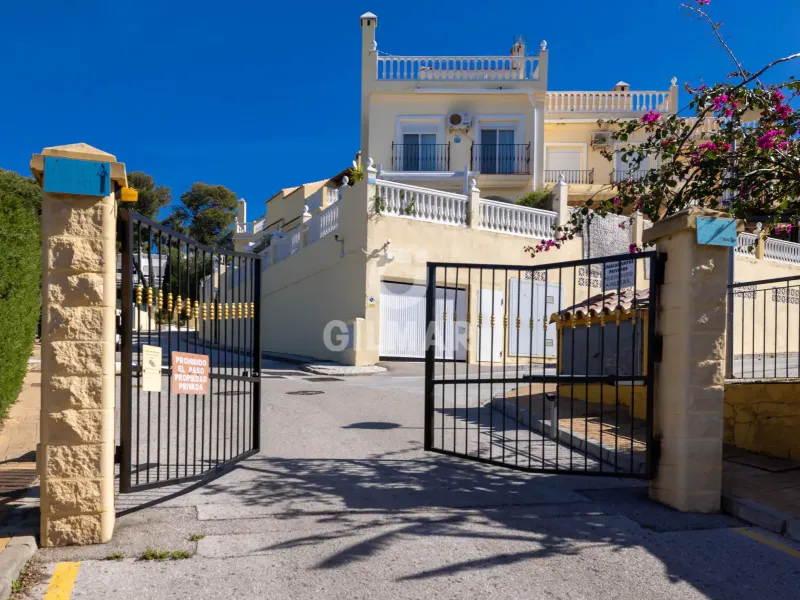 Chalet Adosado en Estepona - Málaga