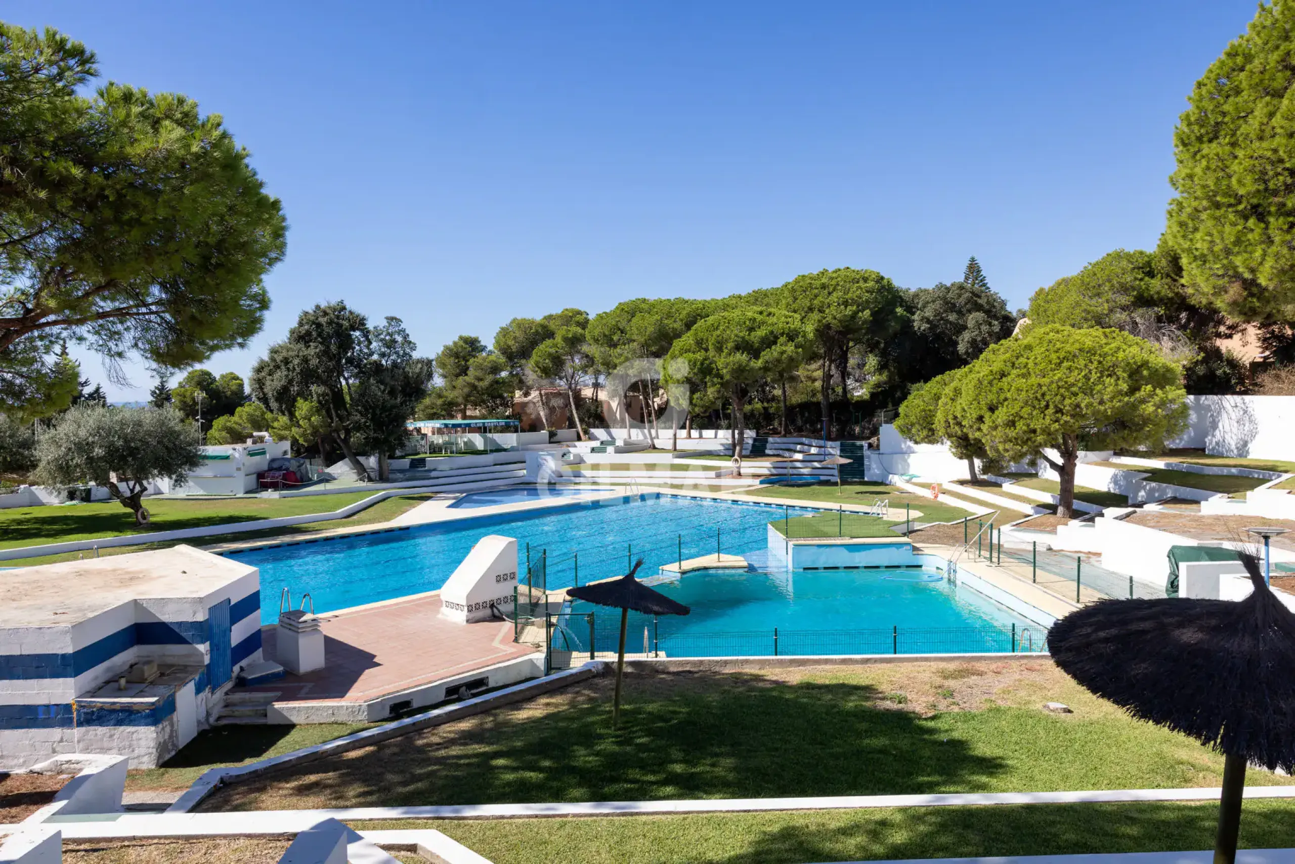 Chalet Adosado en Estepona - Málaga