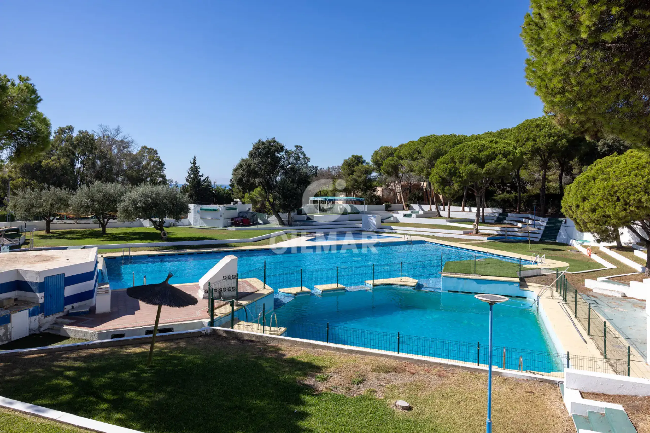 Chalet Adosado en Estepona - Málaga