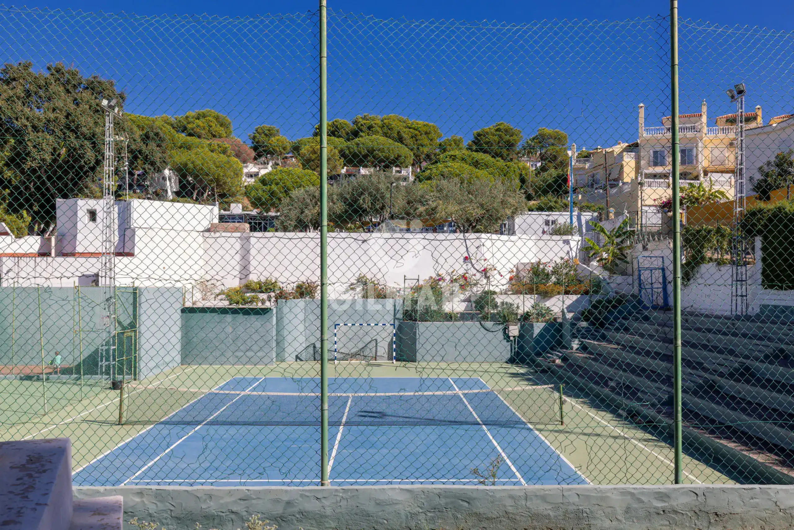 Chalet Adosado en Estepona - Málaga