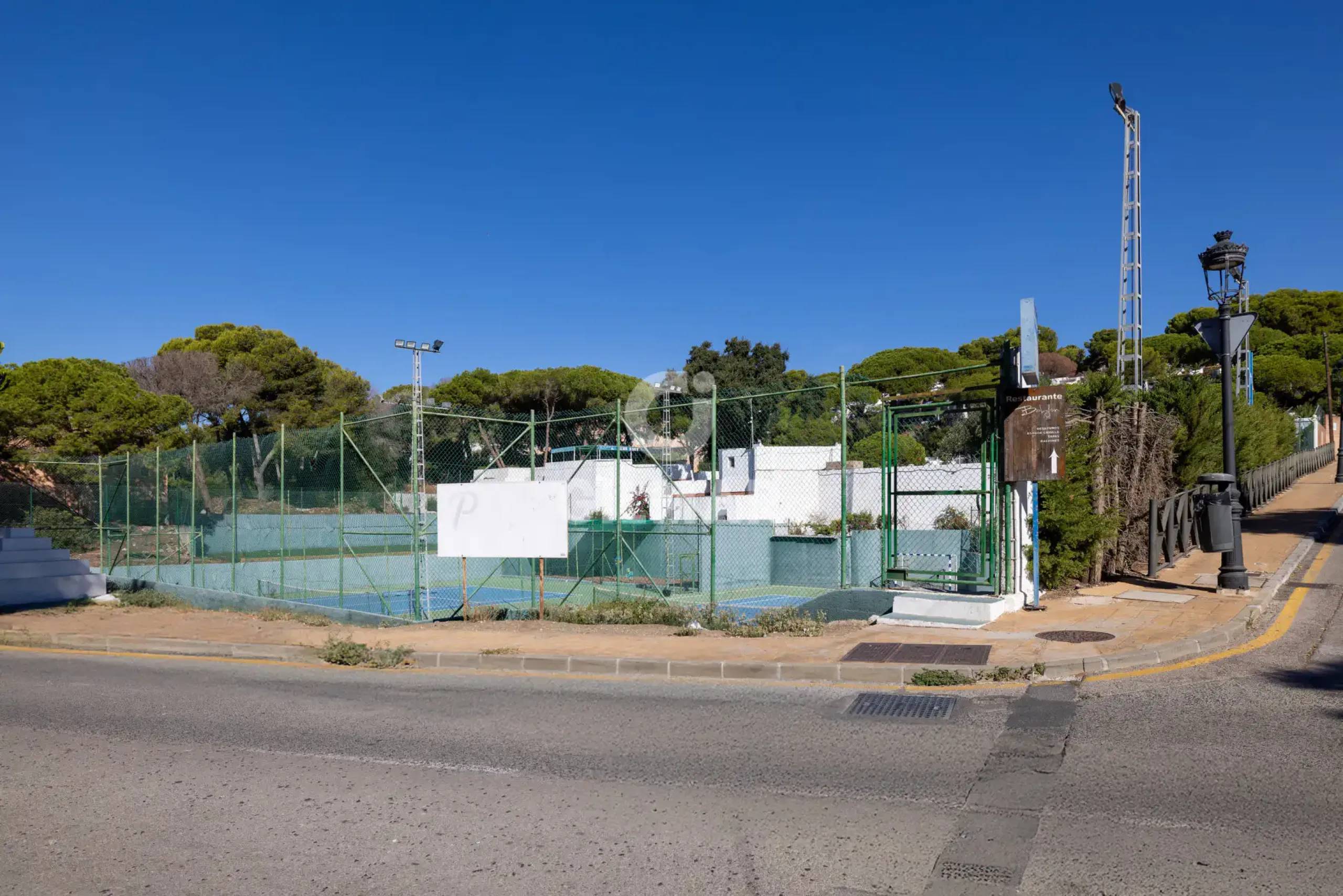 Chalet Adosado en Estepona - Málaga