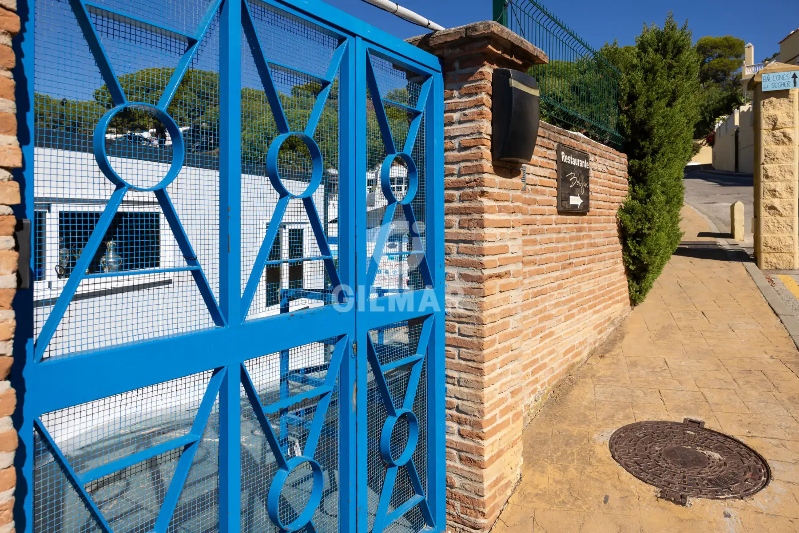 Chalet Adosado en Estepona - Málaga
