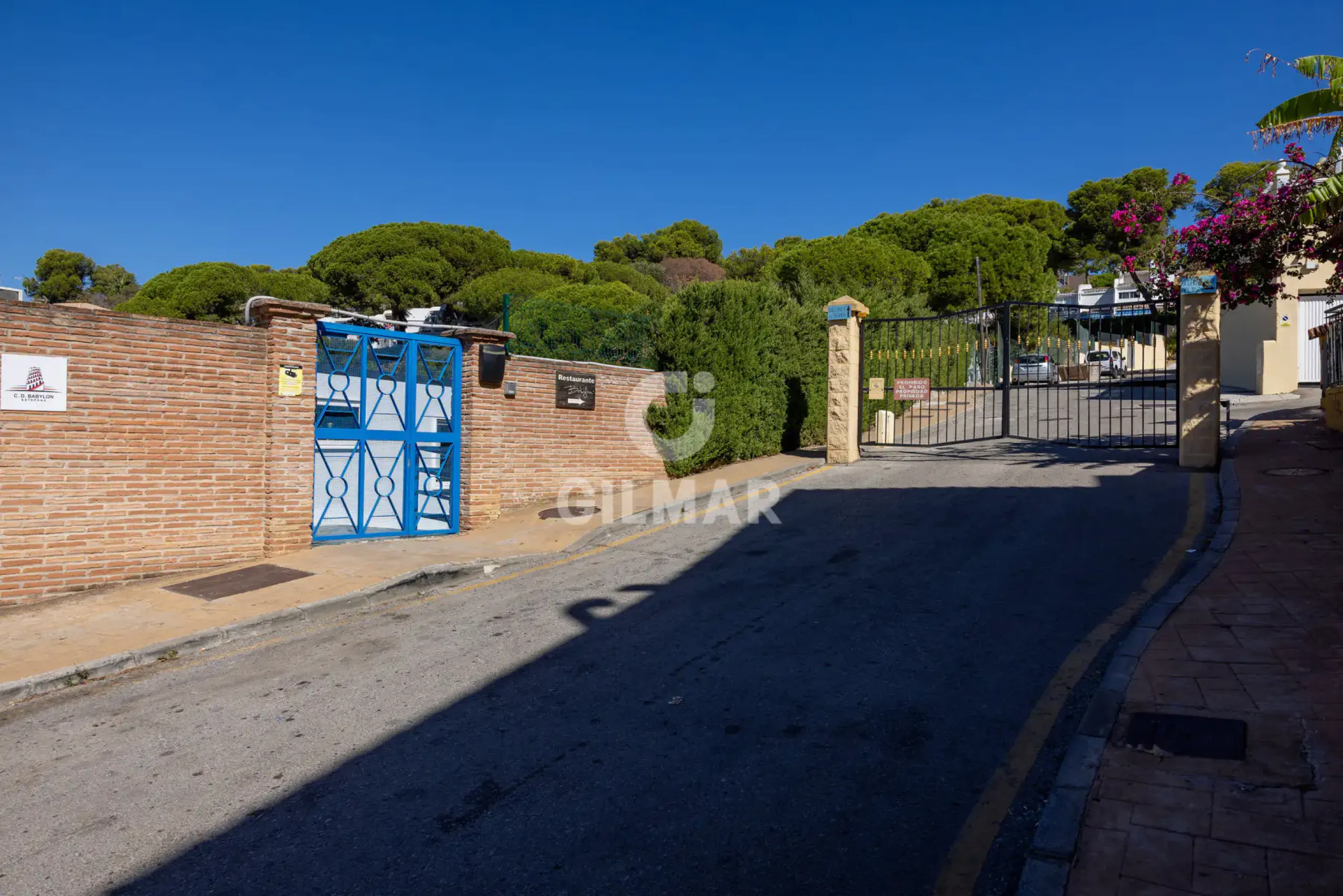 Chalet Adosado en Estepona - Málaga