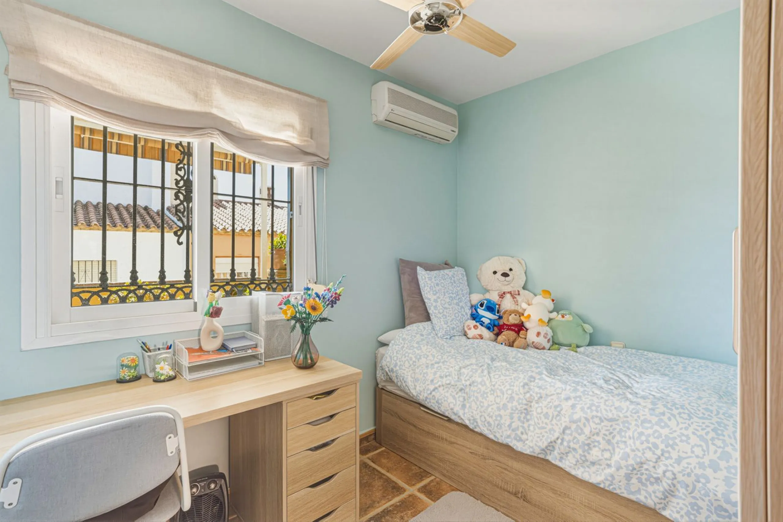 Well Presented Corner Townhouse in Las Lagunas de Mijas