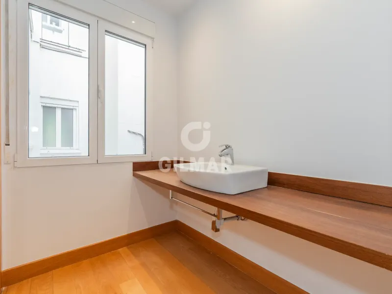 Apartment in Goya - Madrid