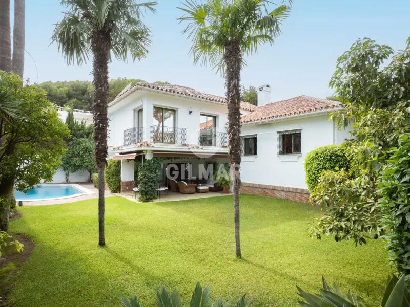 Villa in Marbella Este - Málaga