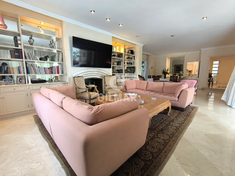 Villa in Marbella Este - Málaga