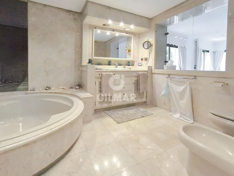 Villa in Marbella Este - Málaga