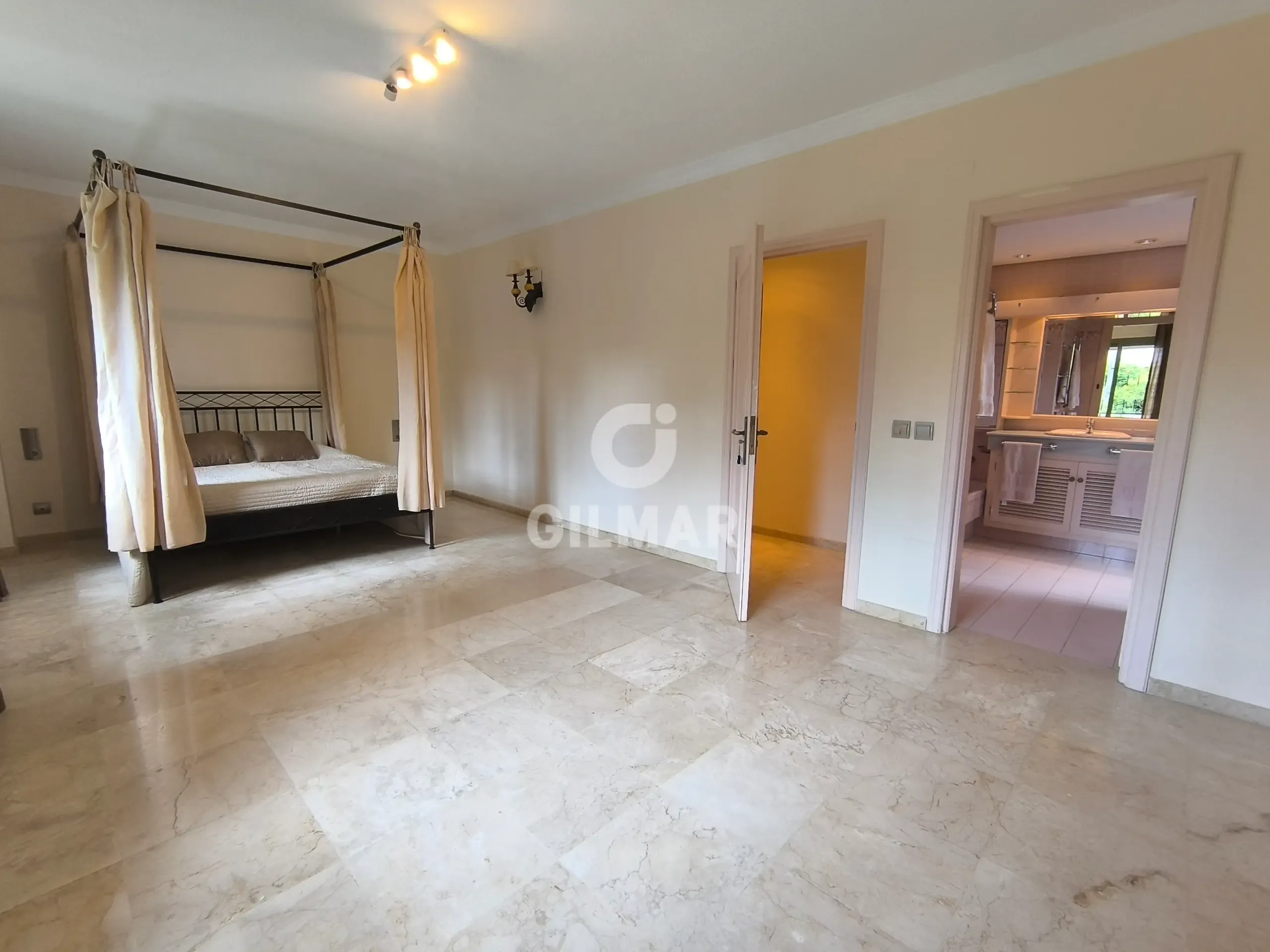Villa in Marbella Este - Málaga
