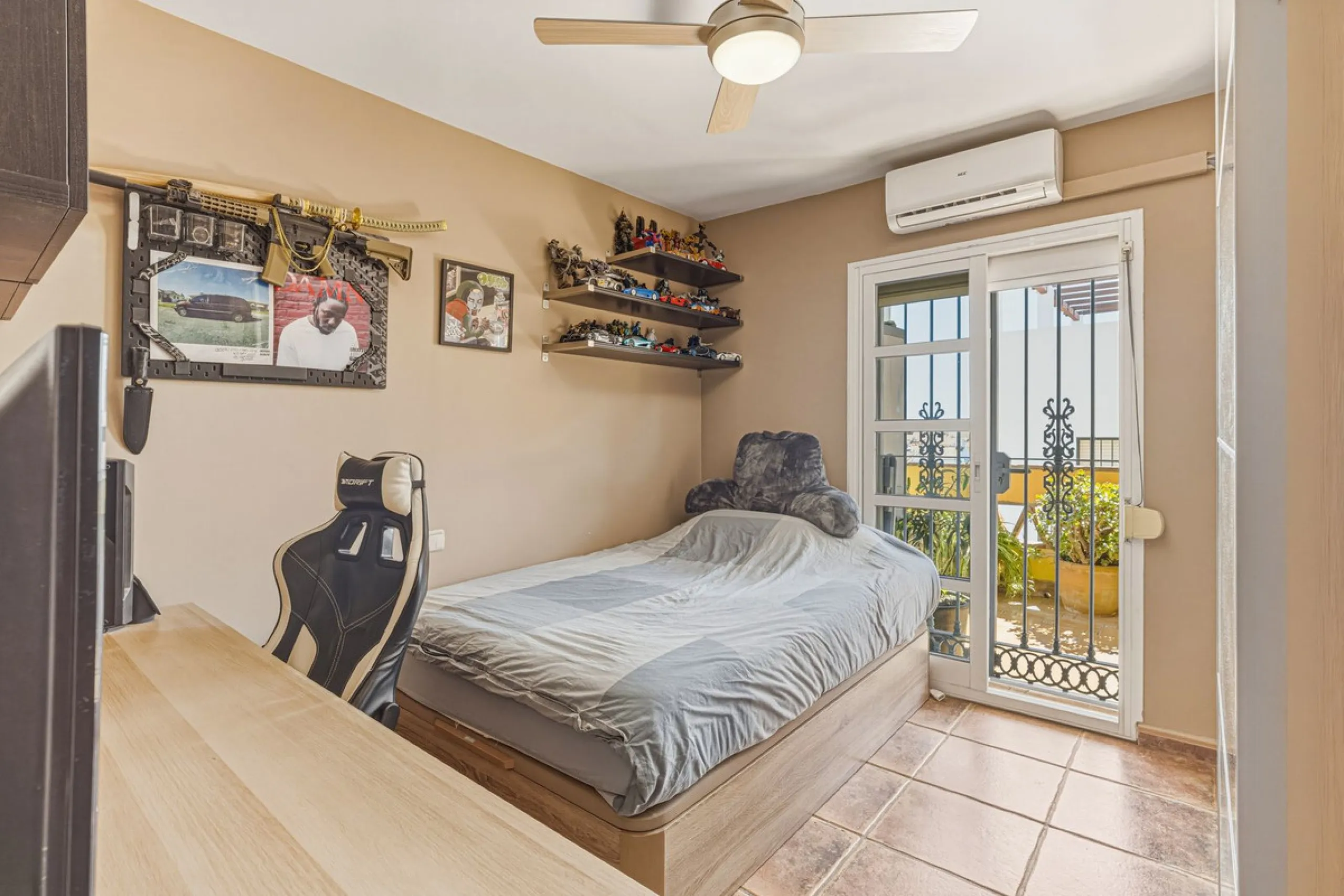 Well Presented Corner Townhouse in Las Lagunas de Mijas