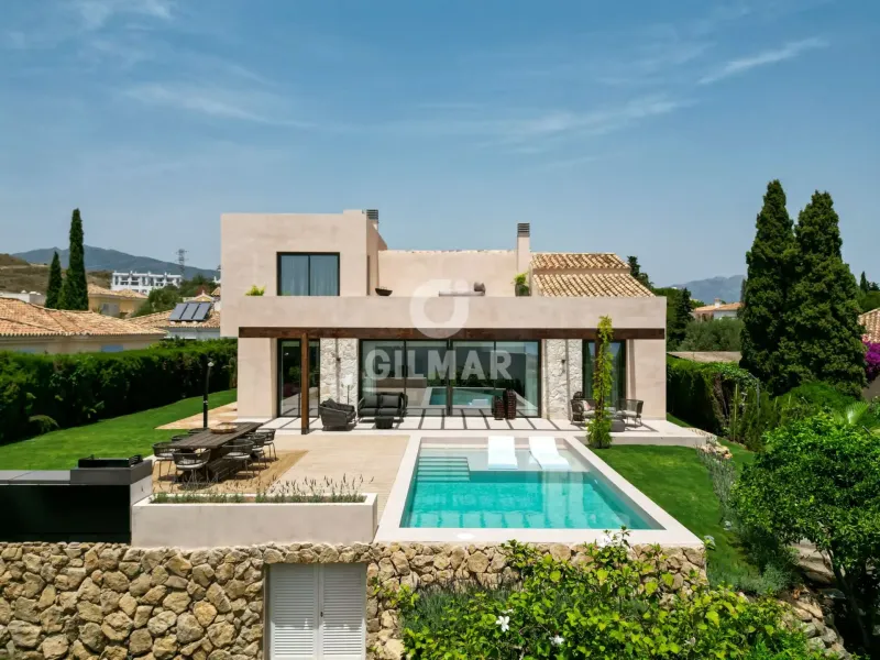 Villa in Estepona Este - Málaga