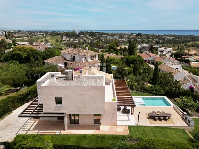 Villa in Estepona Este - Málaga
