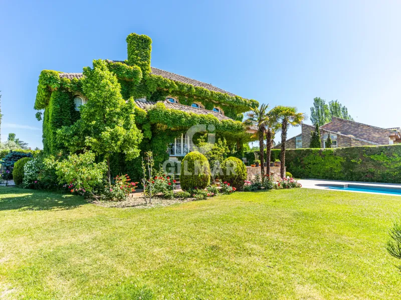 Villa in Villafanca del Castillo - Madrid