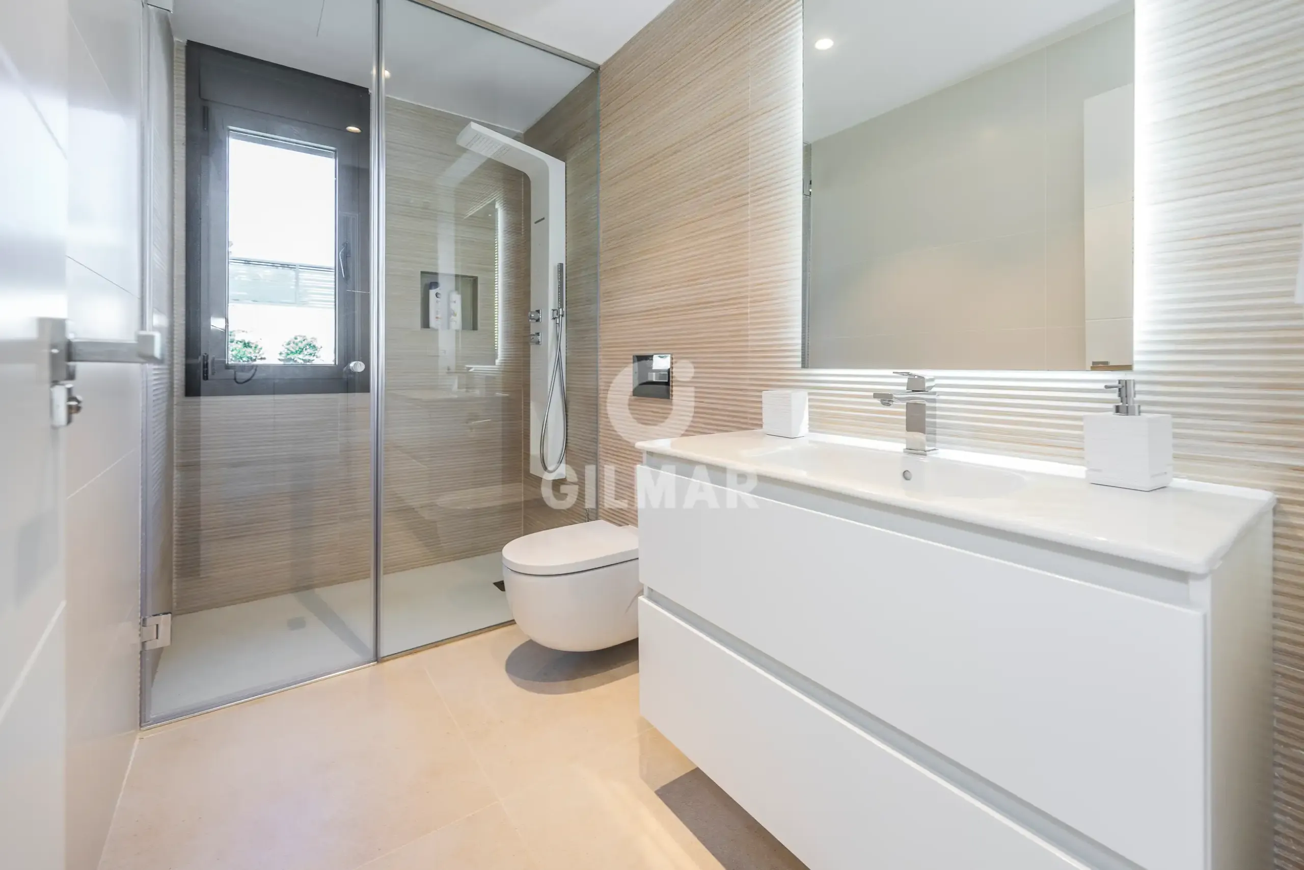 Chalet Independiente en Ciudalcampo - Madrid