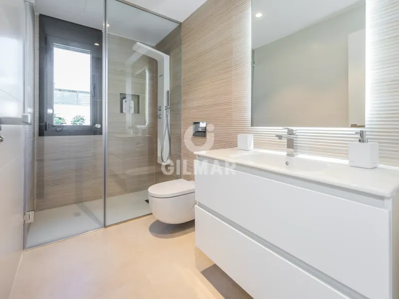 Chalet Independiente en Ciudalcampo - Madrid