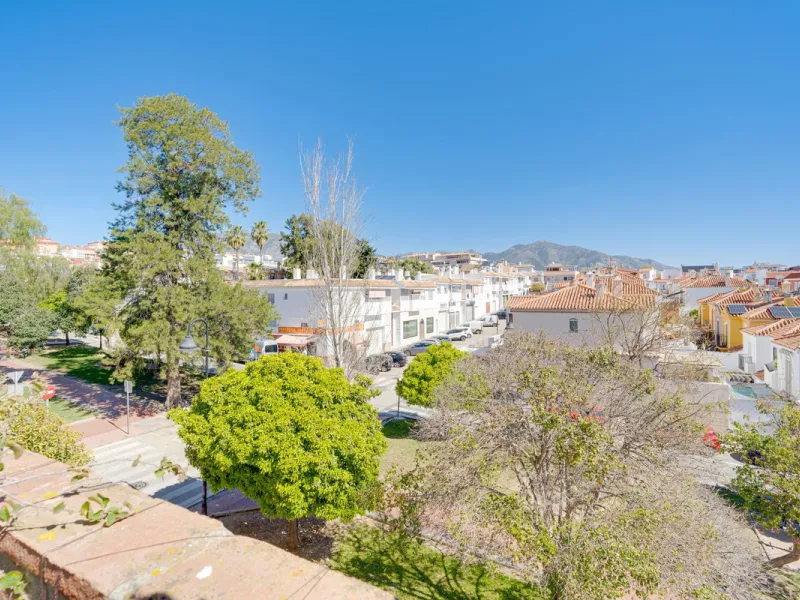 Well Presented Corner Townhouse in Las Lagunas de Mijas