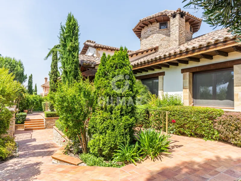 Villa in Villaviciosa de Odón - Madrid