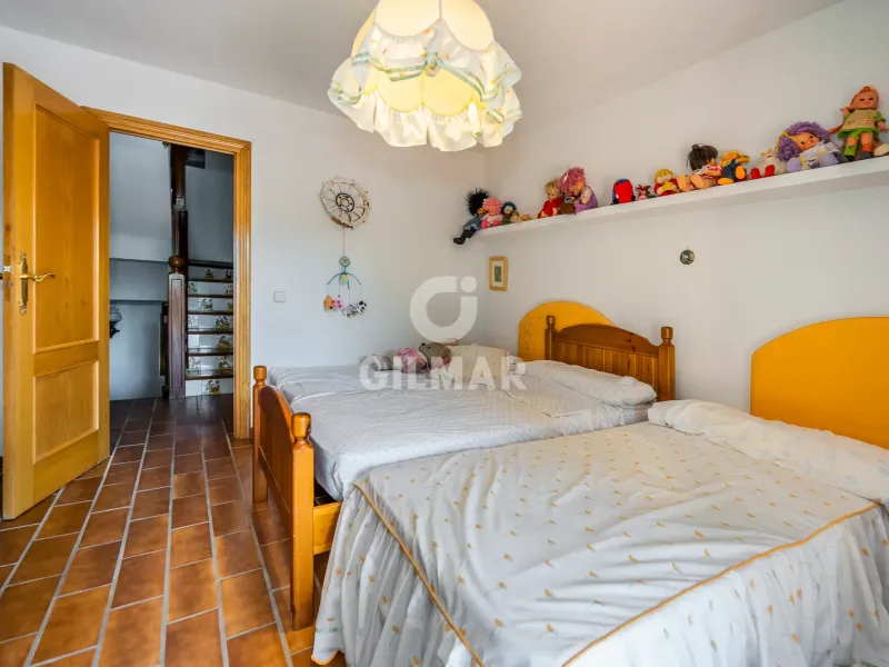 Villa in Collado Mediano / Becerril - Madrid