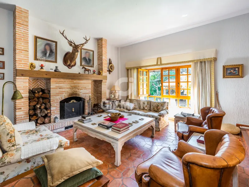 Villa in Collado Mediano / Becerril - Madrid