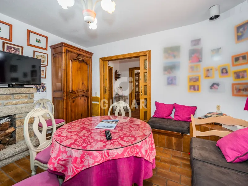 Villa in Collado Mediano / Becerril - Madrid