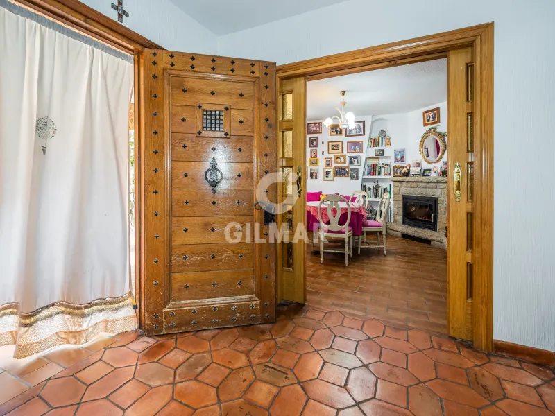 Villa in Collado Mediano / Becerril - Madrid