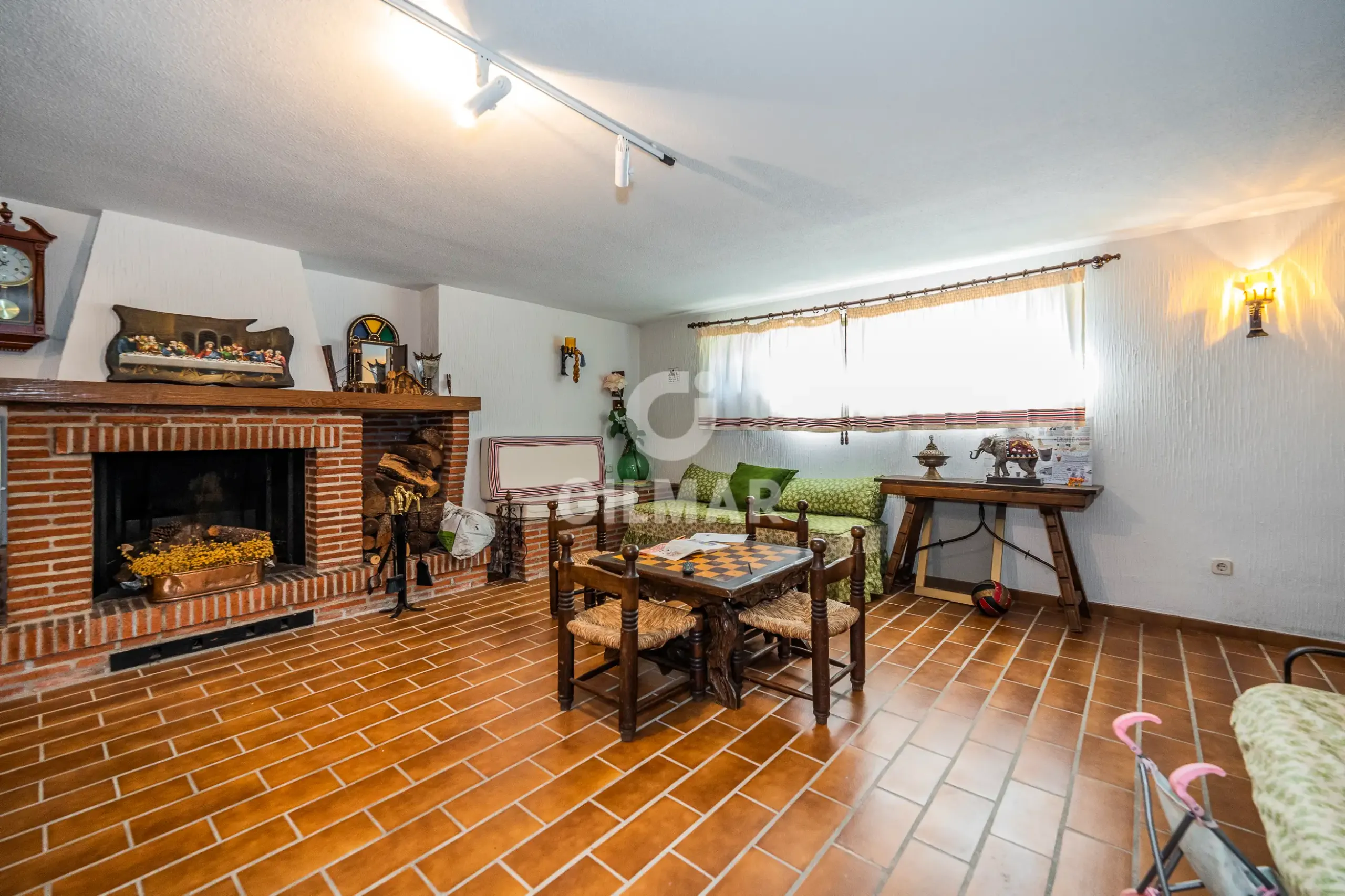 Villa in Collado Mediano / Becerril - Madrid