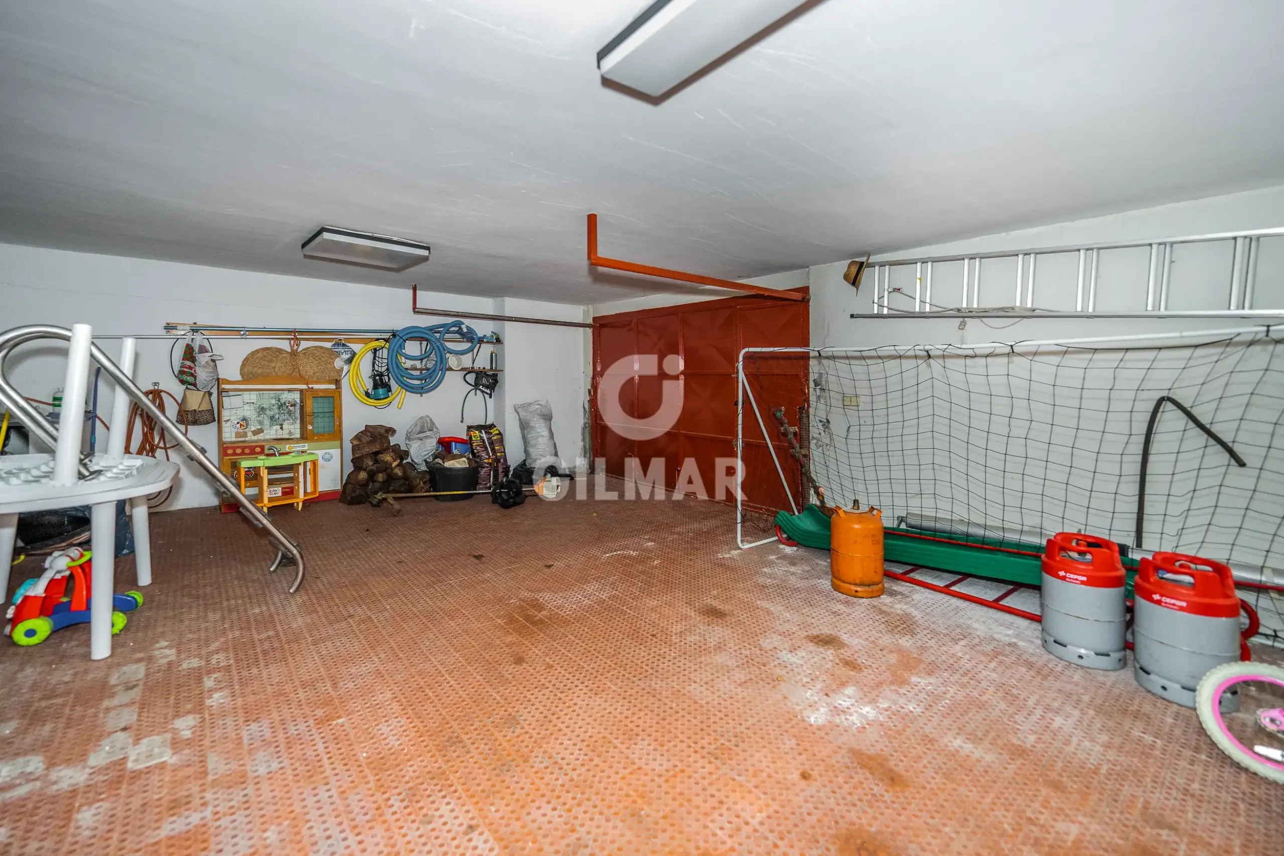 Villa in Collado Mediano / Becerril - Madrid