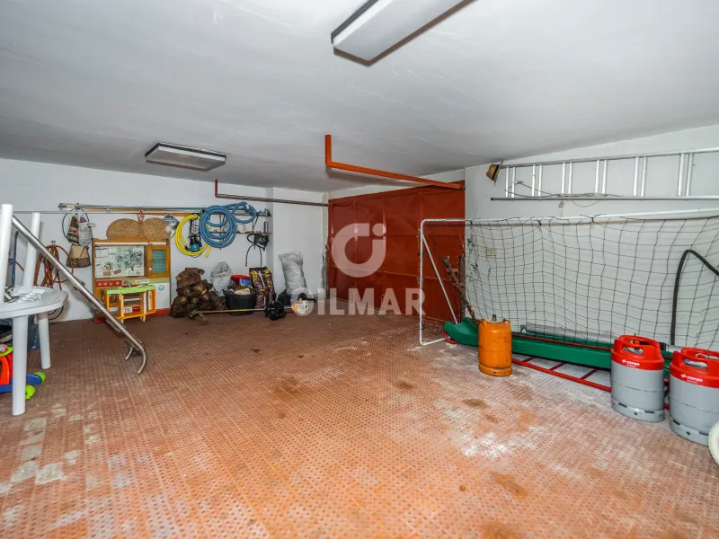 Villa in Collado Mediano / Becerril - Madrid