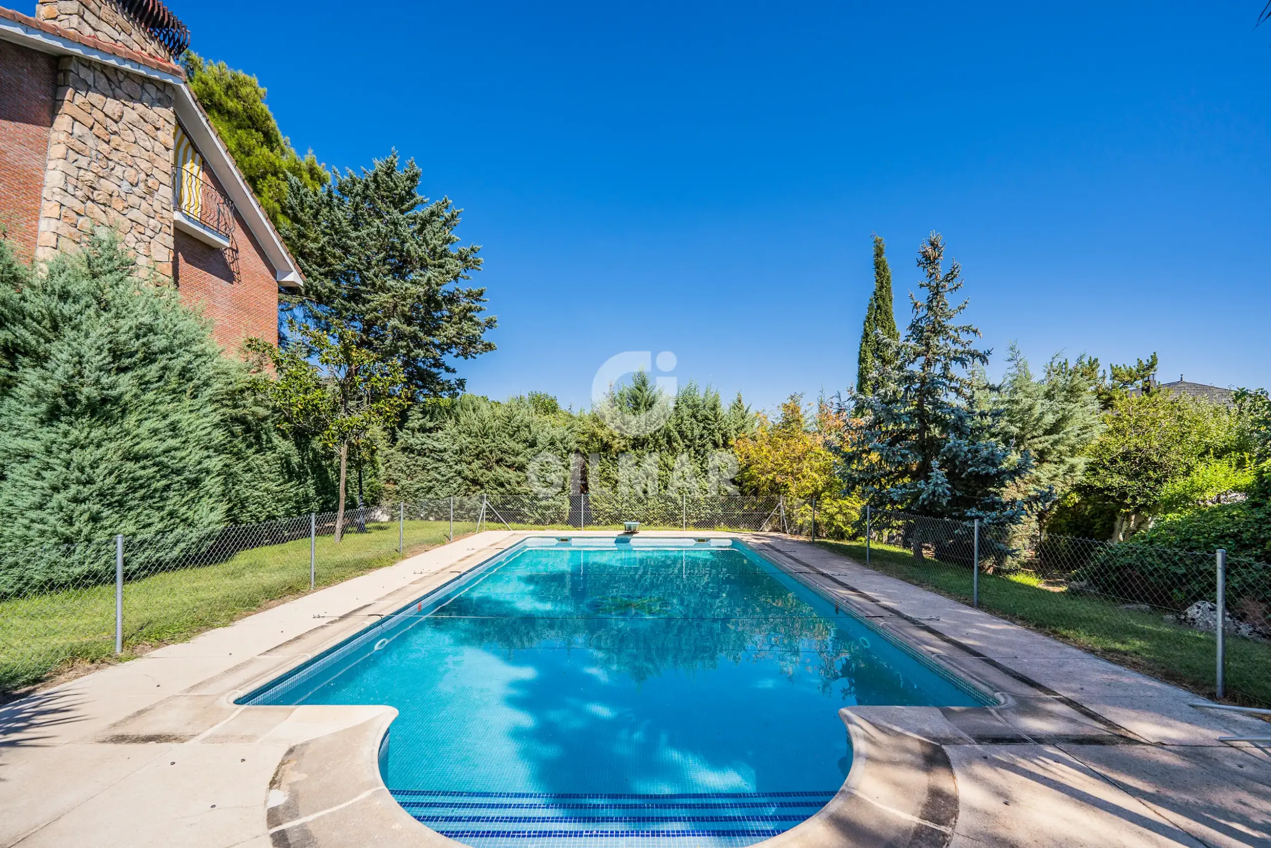 Villa in Collado Mediano / Becerril - Madrid