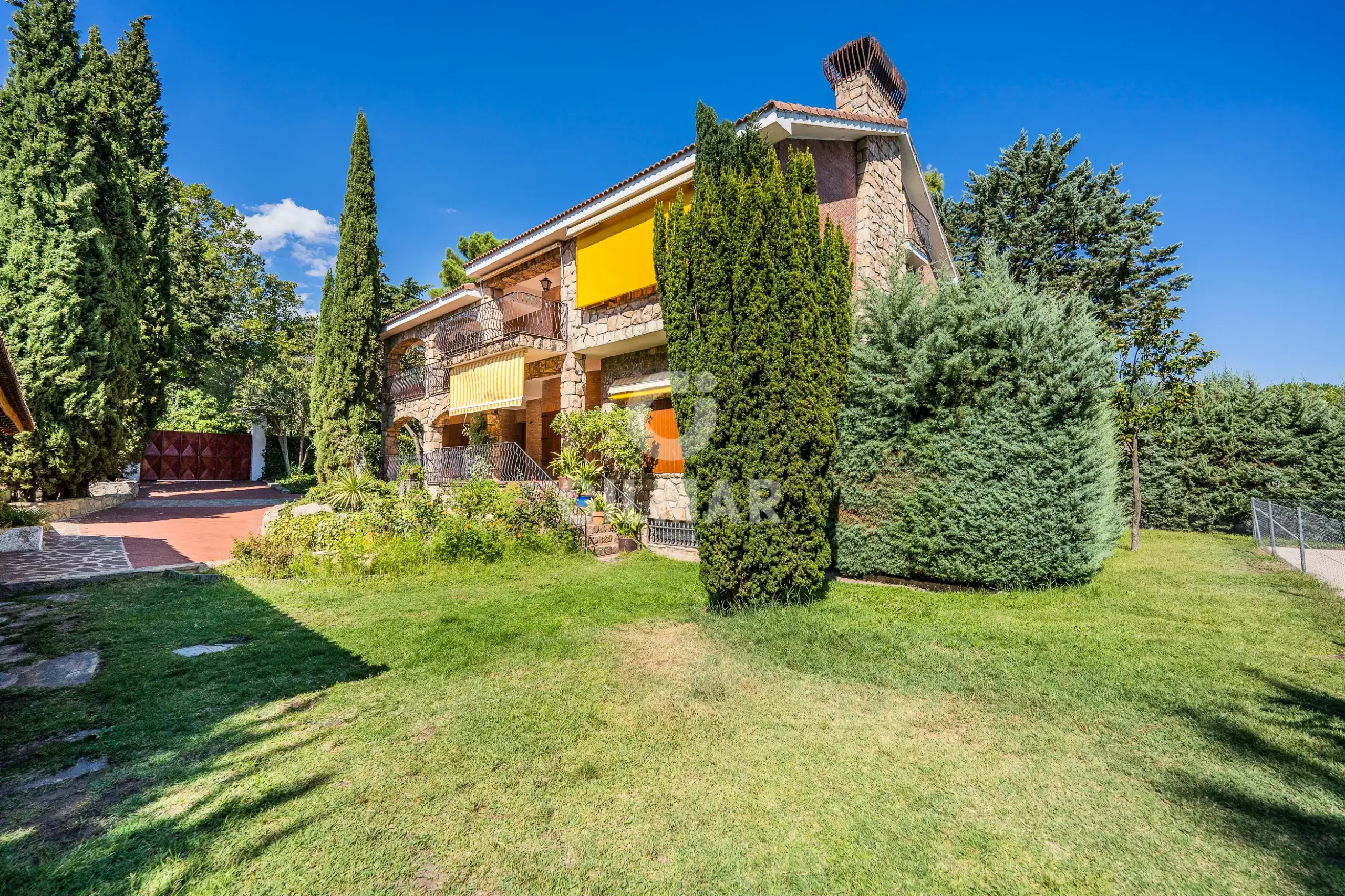 Villa in Collado Mediano / Becerril - Madrid