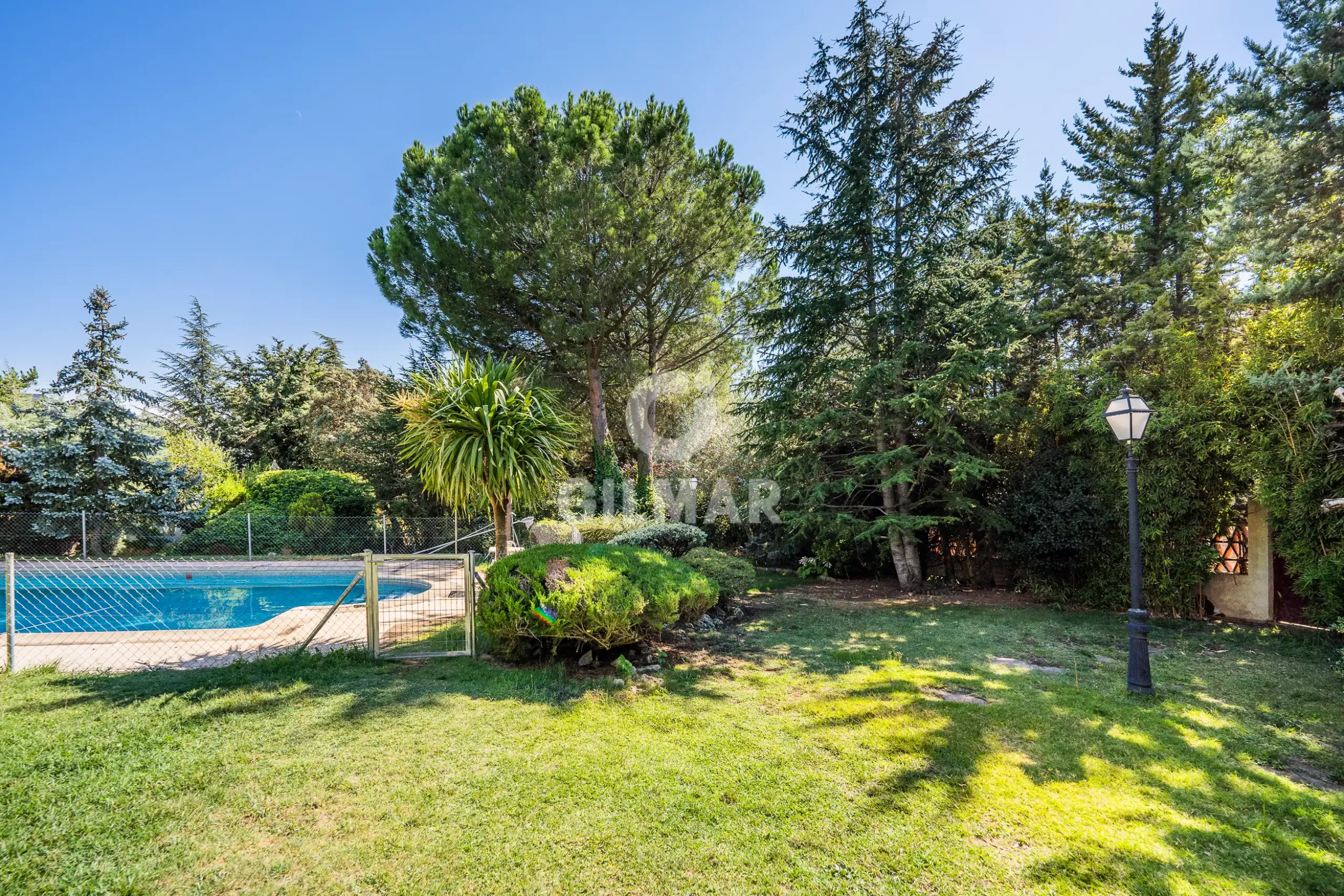 Villa in Collado Mediano / Becerril - Madrid