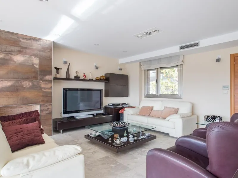 Luxury Villa with Infinity Pool and Exclusive Design in Sant Vicenс de Montalt, Barcelona 