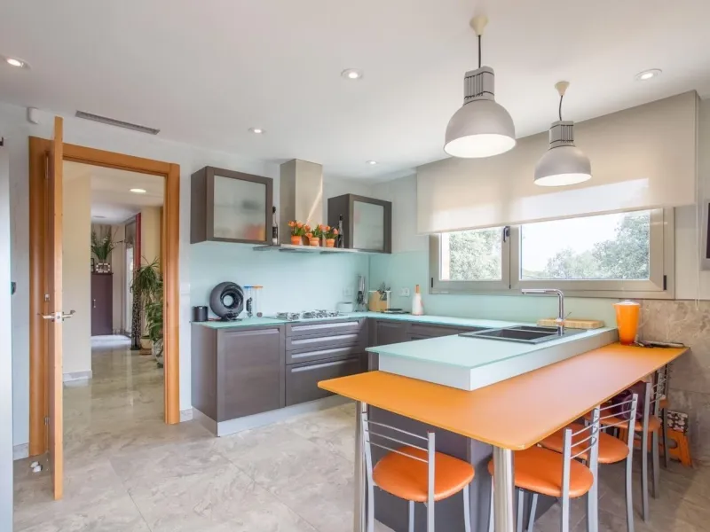 Luxury Villa with Infinity Pool and Exclusive Design in Sant Vicenс de Montalt, Barcelona 
