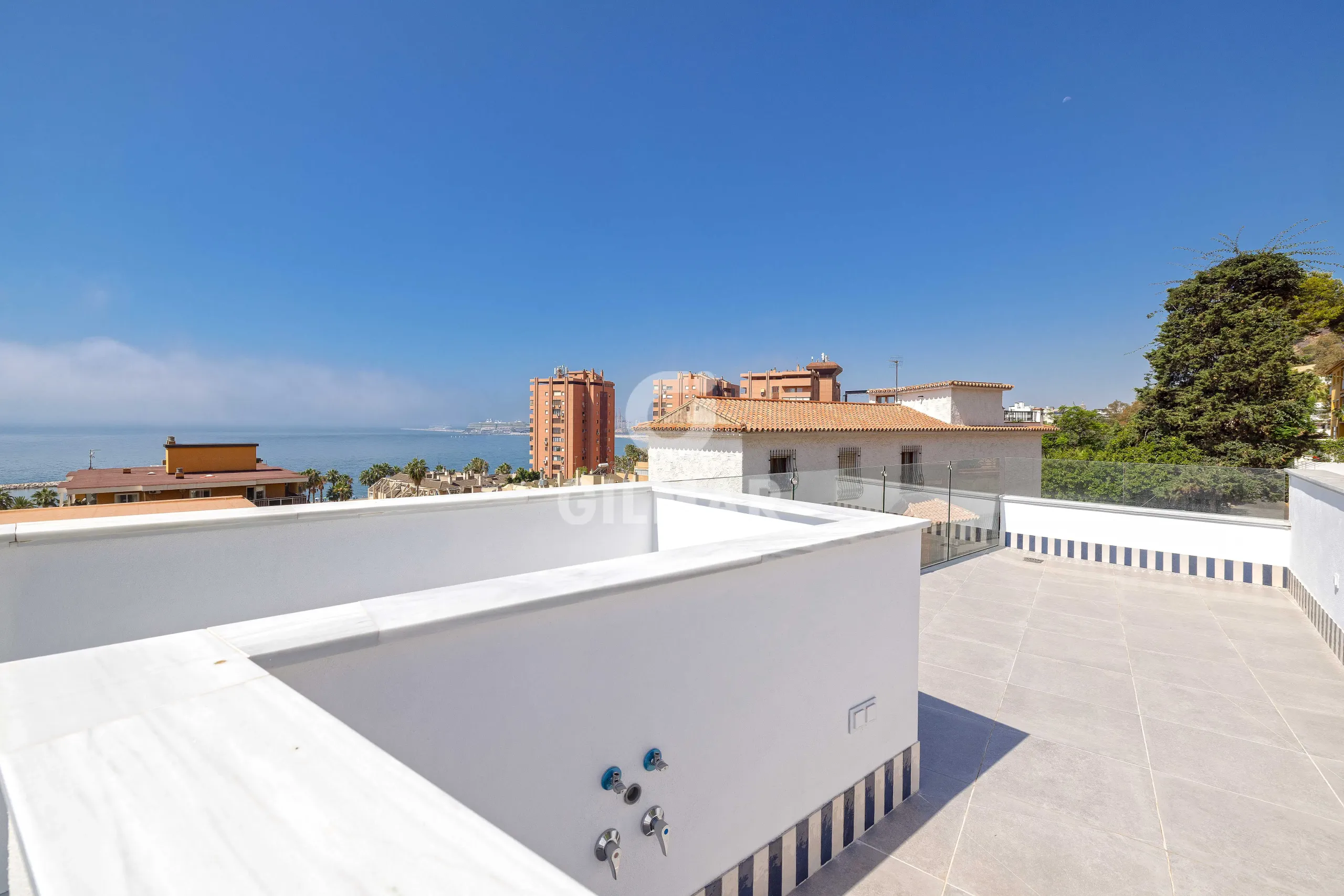 Duplex penthouse in Málaga Este - Málaga
