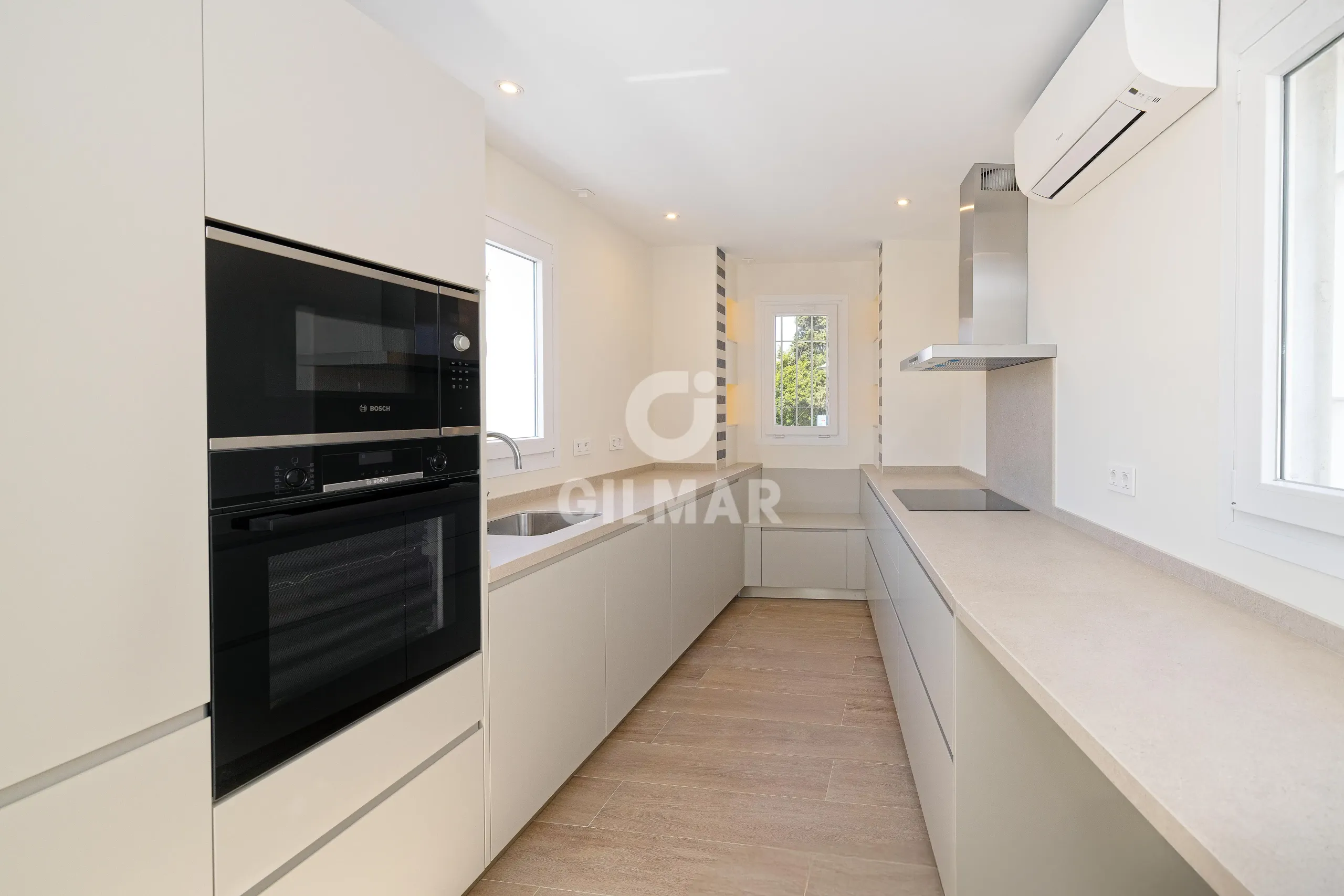 Duplex penthouse in Málaga Este - Málaga
