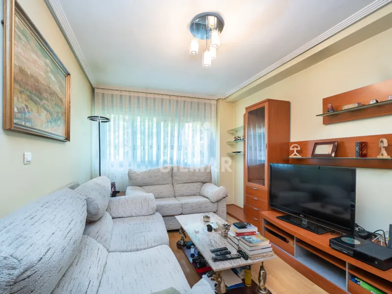 Apartment in Alameda de Osuna - Madrid