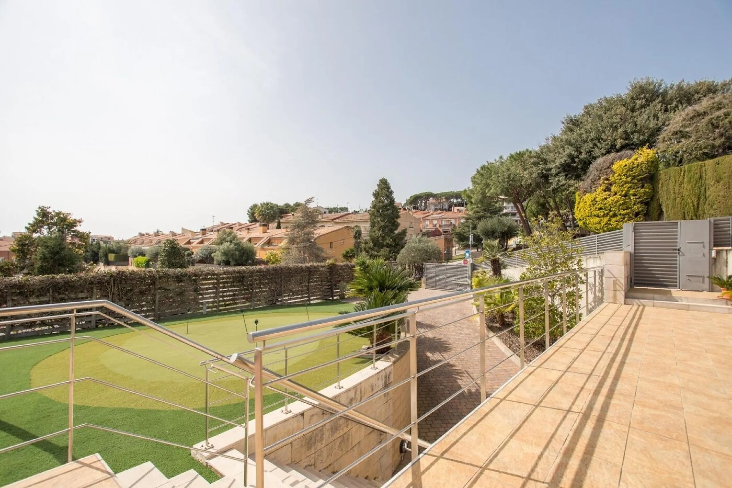 Luxury Villa with Infinity Pool and Exclusive Design in Sant Vicenс de Montalt, Barcelona 