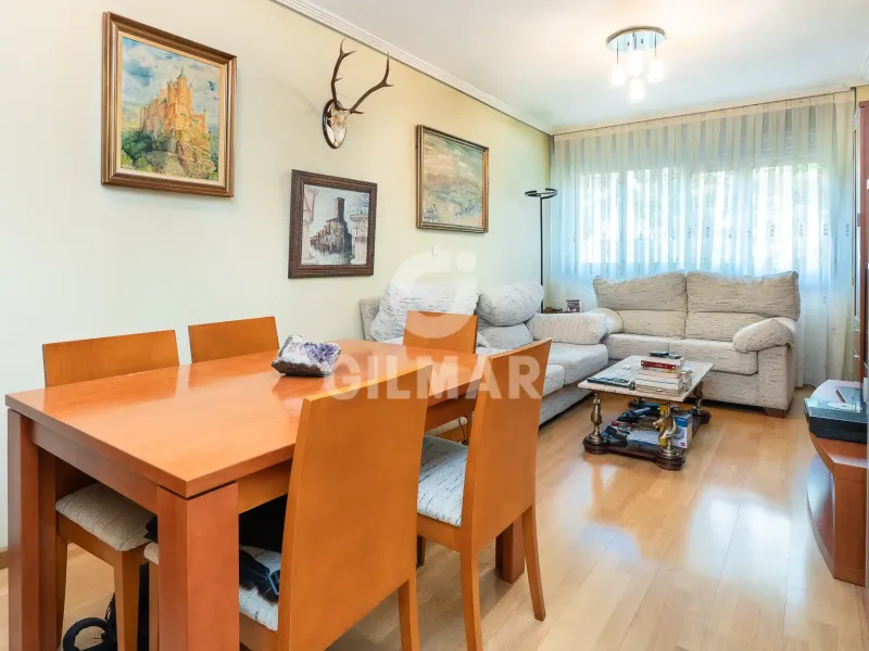 Apartment in Alameda de Osuna - Madrid