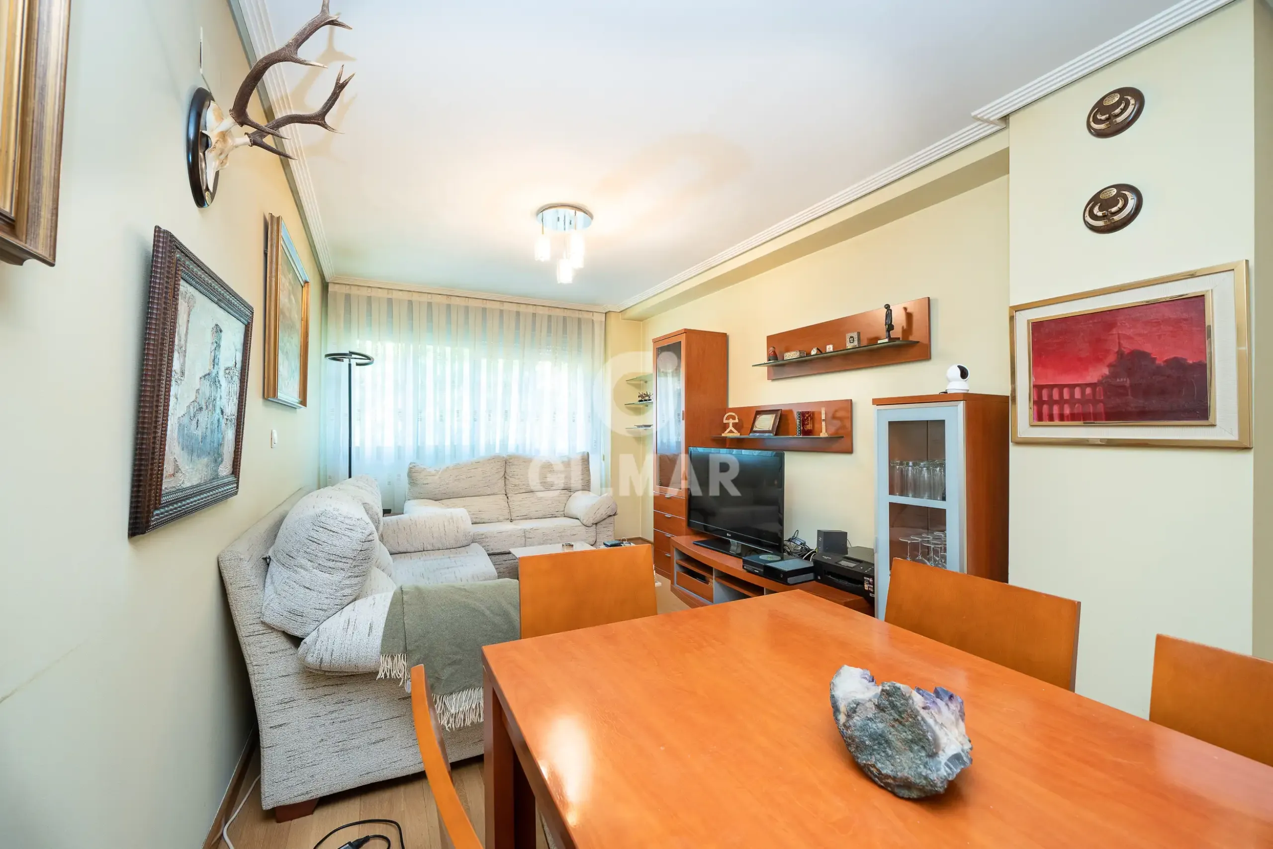 Apartment in Alameda de Osuna - Madrid