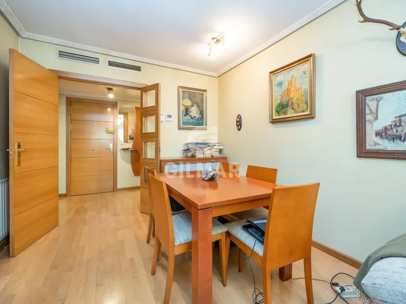 Apartment in Alameda de Osuna - Madrid