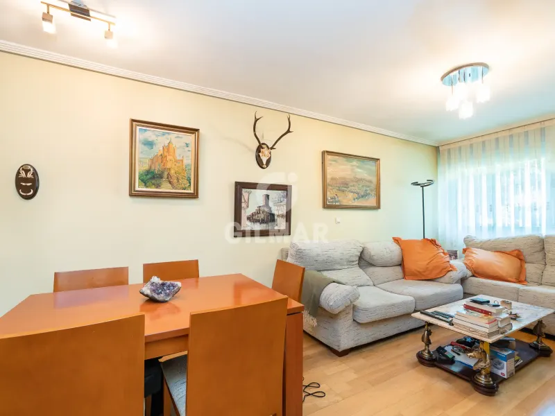 Apartment in Alameda de Osuna - Madrid