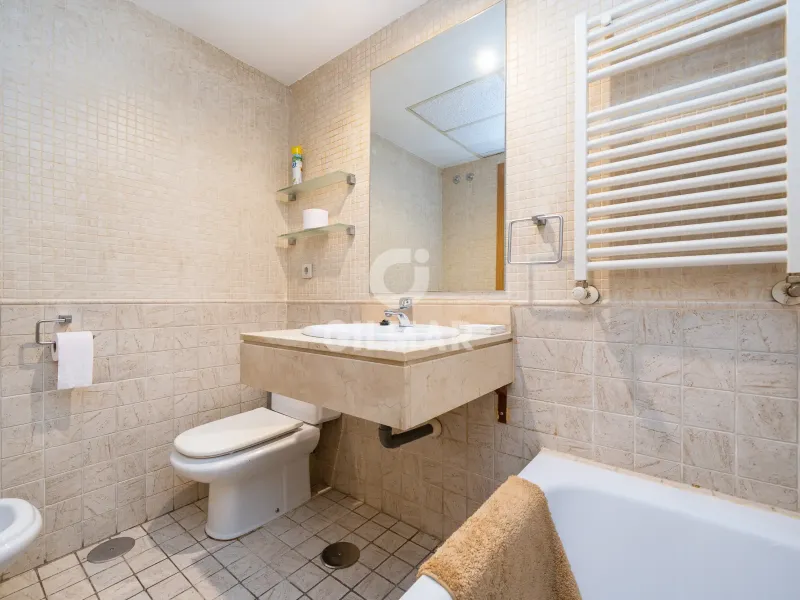 Apartment in Alameda de Osuna - Madrid