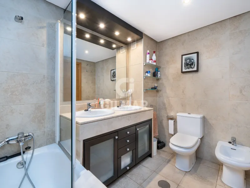 Apartment in Alameda de Osuna - Madrid