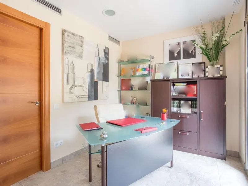 Luxury Villa with Infinity Pool and Exclusive Design in Sant Vicenс de Montalt, Barcelona 