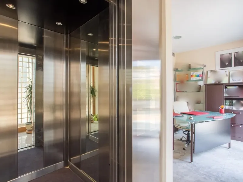 Luxury Villa with Infinity Pool and Exclusive Design in Sant Vicenс de Montalt, Barcelona 